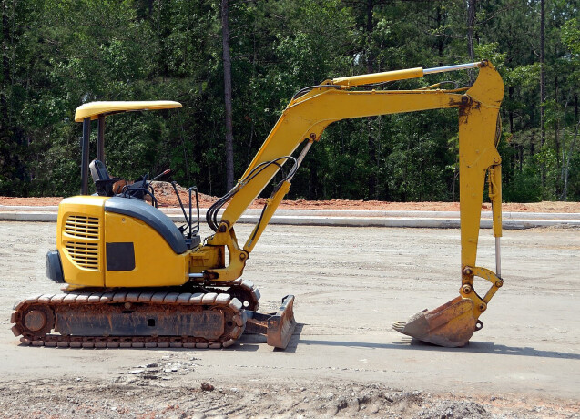 inchiriere-miniexcavator-cu-operator-big-0