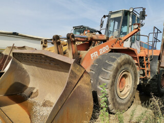 Incarcator frontal Fiat Hitachi