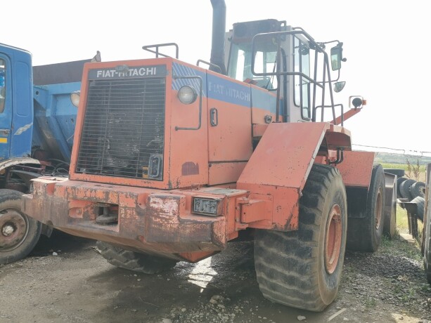 incarcator-frontal-fiat-hitachi-big-3