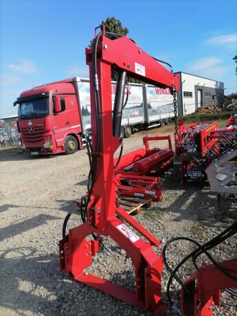 incarcator-saci-tip-big-bag-in-tirantii-tractorului-big-2