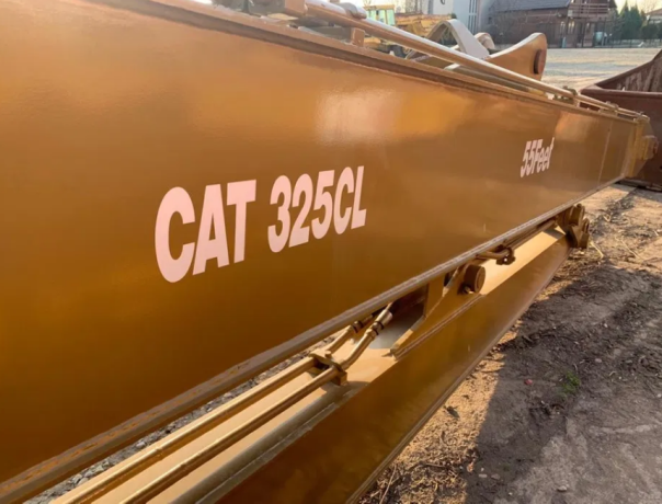 brat-excavator-caterpillar-325cl-big-1